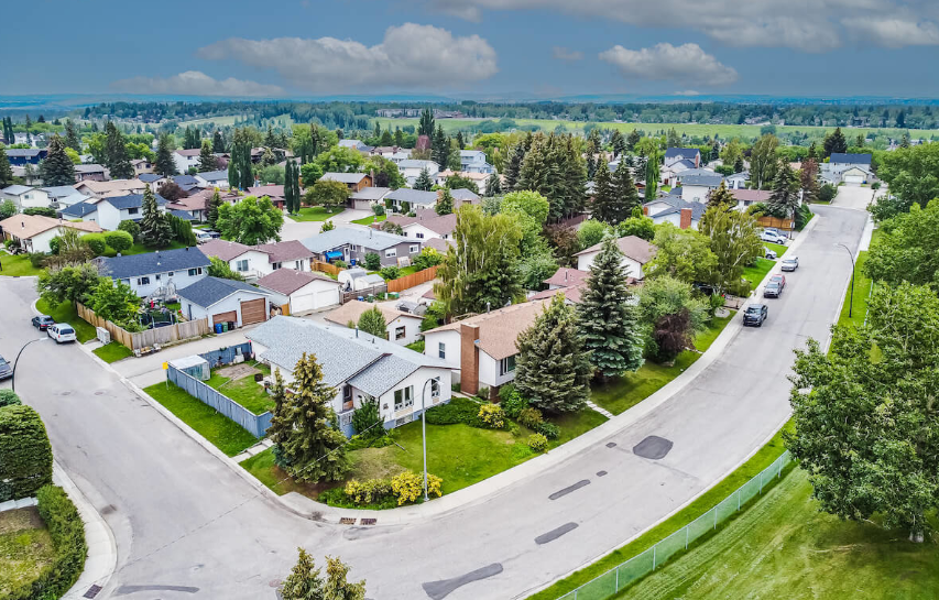 Best Calgary Neighbourhoods for Families Moving From Out of Province (2026)